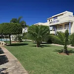 Atico Bassetes Atico En Con Gran Terraza Privada Y Piscina By Family Homes