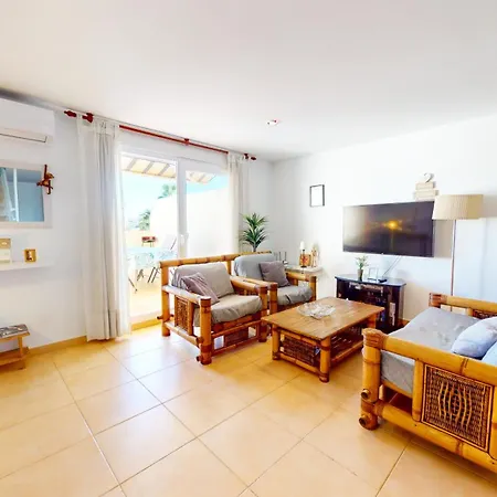 Atico Bassetes ático En Con Gran Terraza Privada Y Piscina By Family Homes *