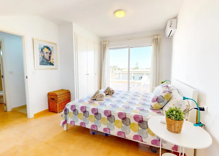 Atico Bassetes By Family Homes Appartement *