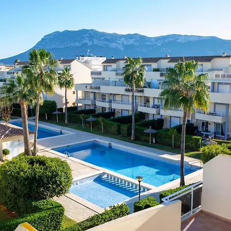 Atico Bassetes Atico En Con Gran Terraza Privada Y Piscina By Family Homes Apartment