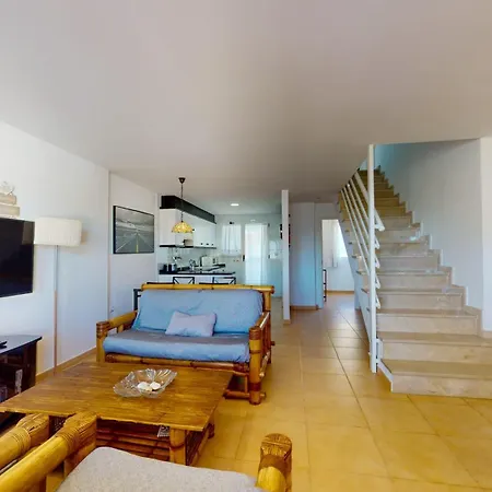 Atico Bassetes Atico En Con Gran Terraza Privada Y Piscina By Family Homes アパート *