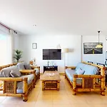 Lejlighed Atico Bassetes Atico En Con Gran Terraza Privada Y Piscina By Family Homes *