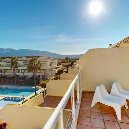 Lejlighed Atico Bassetes Atico En Con Gran Terraza Privada Y Piscina By Family Homes *