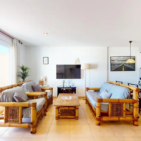 Apartment Atico Bassetes Atico En Con Gran Terraza Privada Y Piscina By Family Homes *